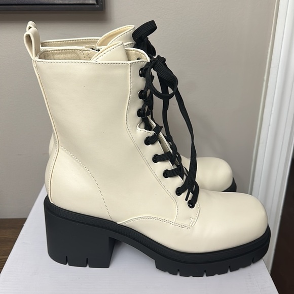 NEW Nine West White Combat Platform Boots - Picture 6 of 9